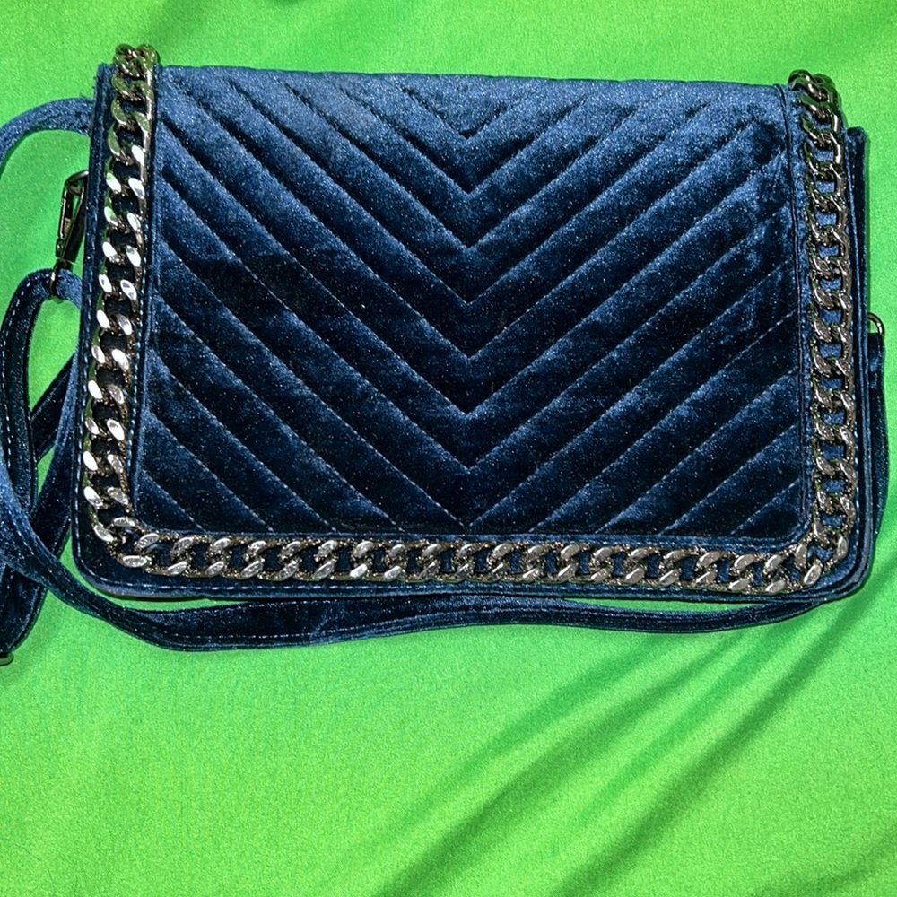 Velvet blue shoulder bag